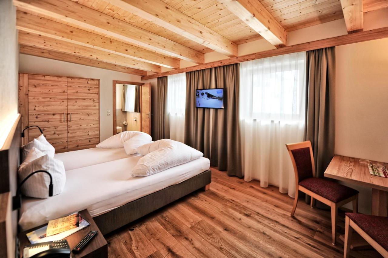 Hotel Garni Lamm Hintertux Ngoại thất bức ảnh
