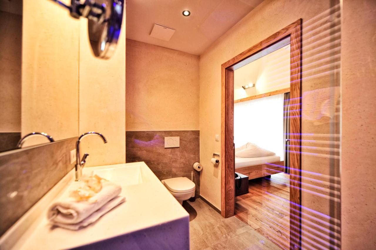 Hotel Garni Lamm Hintertux Ngoại thất bức ảnh