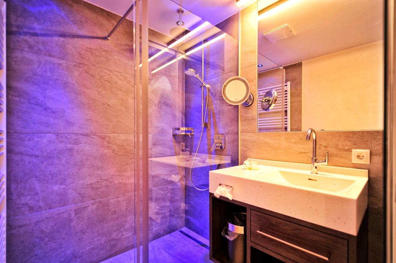 Hotel Garni Lamm Hintertux Ngoại thất bức ảnh