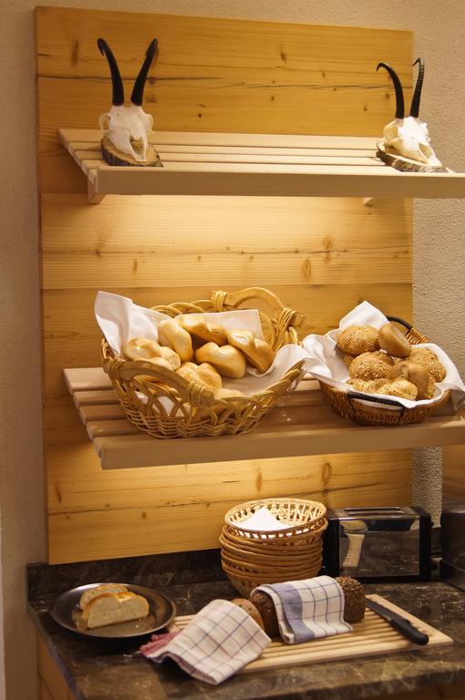 Hotel Garni Lamm Hintertux Ngoại thất bức ảnh