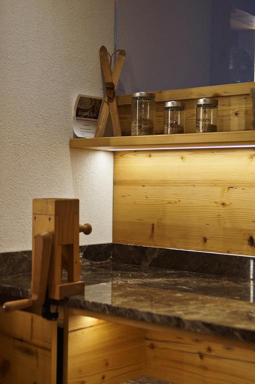 Hotel Garni Lamm Hintertux Ngoại thất bức ảnh