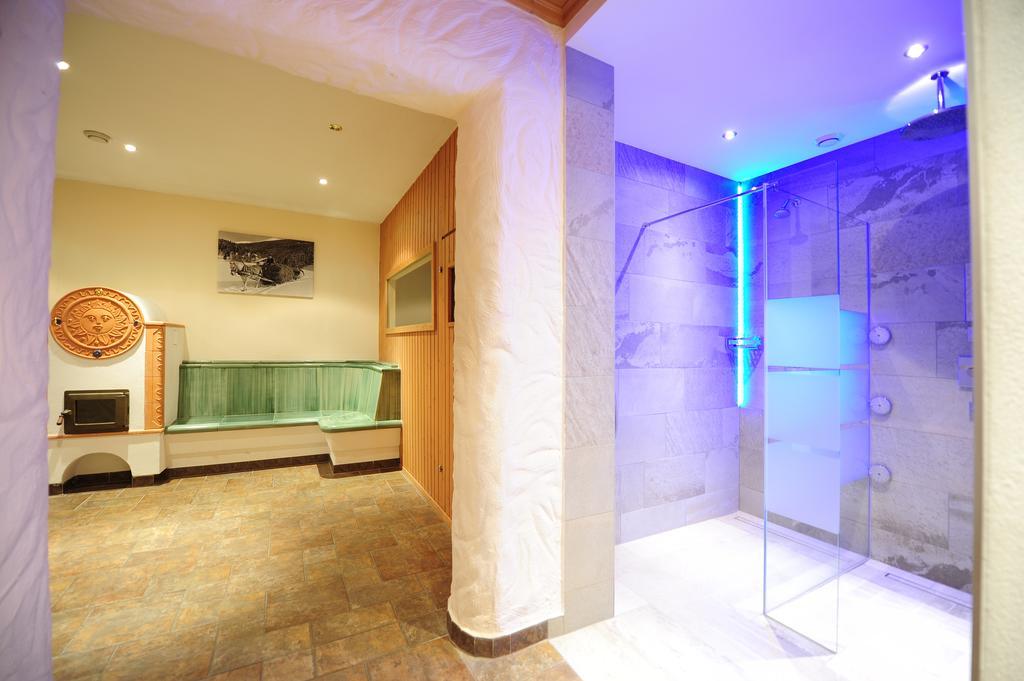 Hotel Garni Lamm Hintertux Ngoại thất bức ảnh