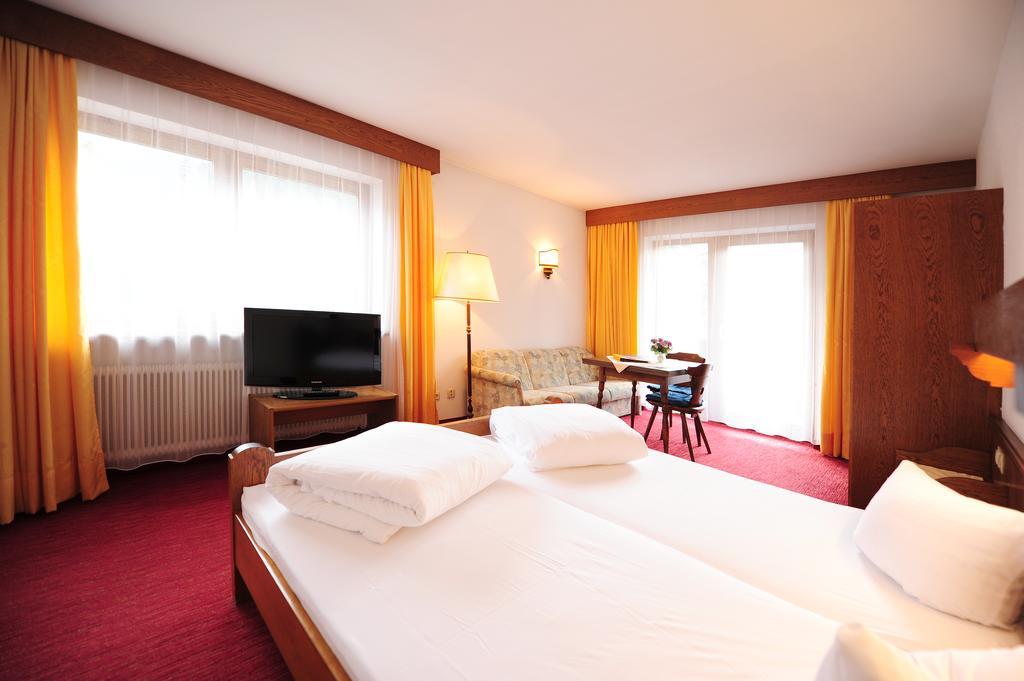 Hotel Garni Lamm Hintertux Phòng bức ảnh